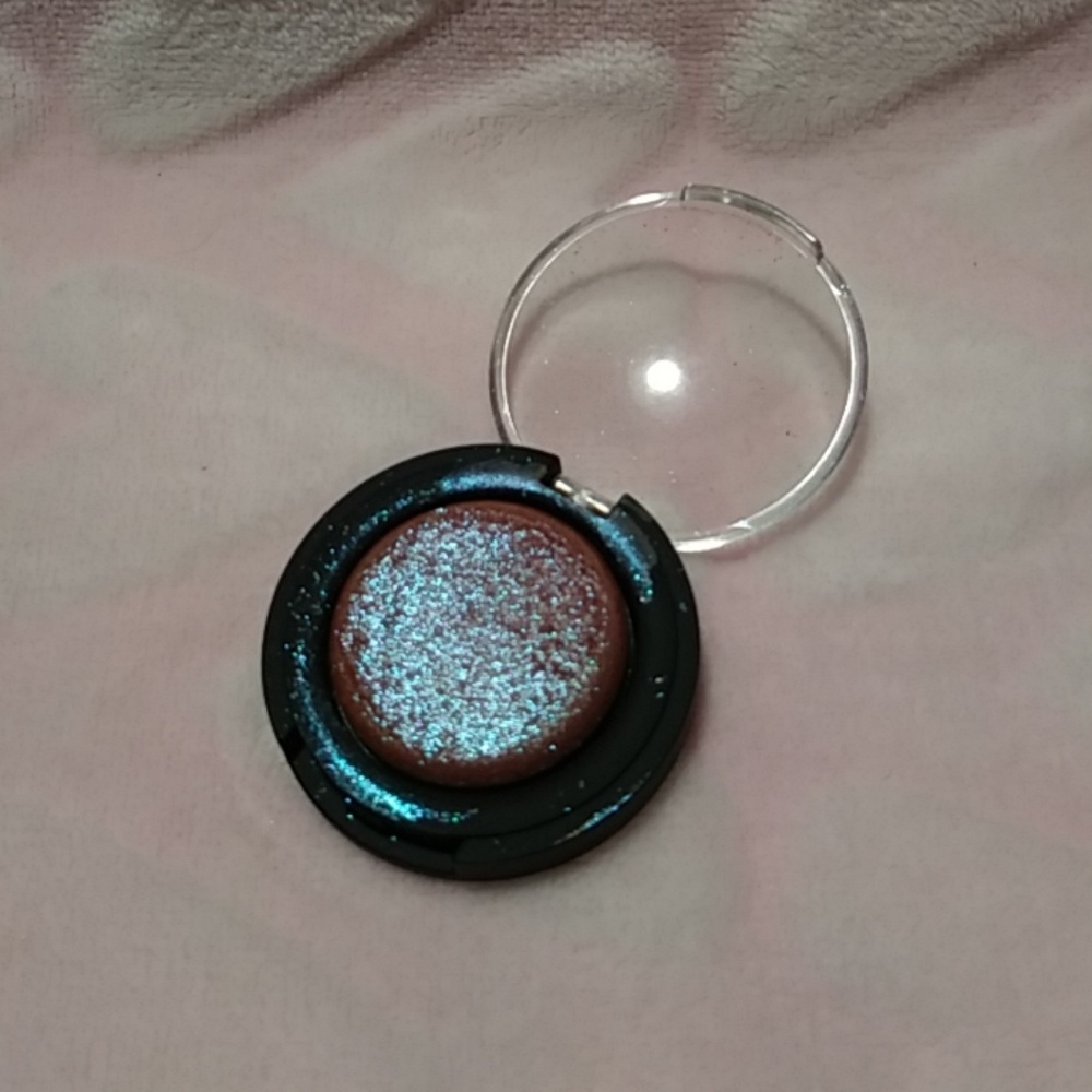SOLD Topshop wax and wane eyeshadow